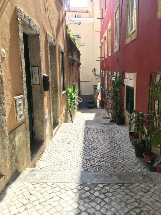 Casa Da Saudade, A Cozy Apartment In Alfama Lisbon Luaran gambar