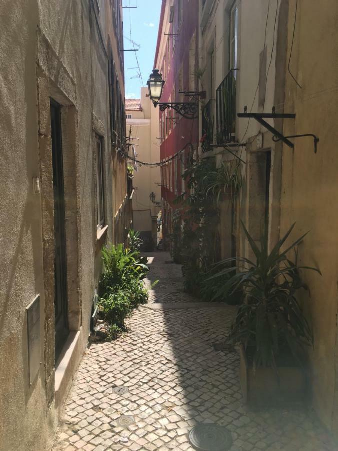 Casa Da Saudade, A Cozy Apartment In Alfama Lisbon Luaran gambar